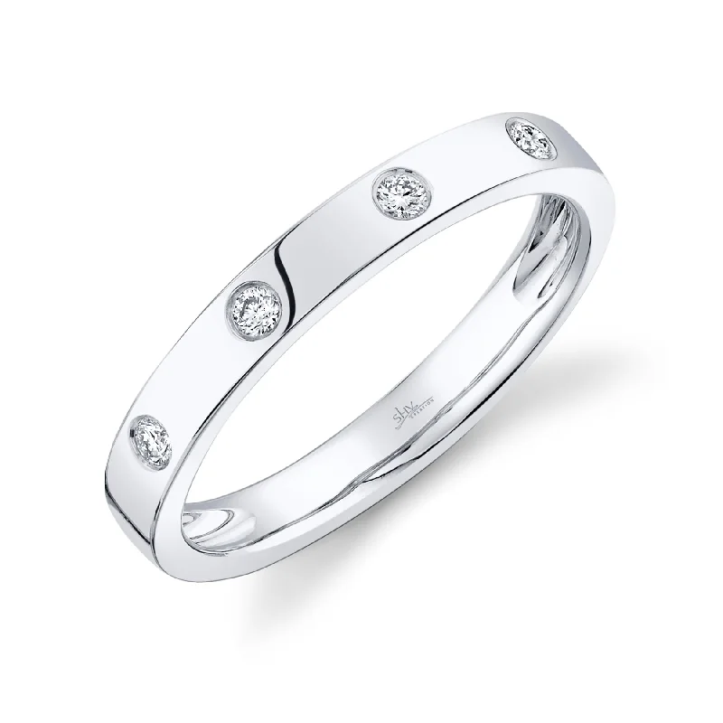 0.07CT DIAMOND BAND SC55006142V2