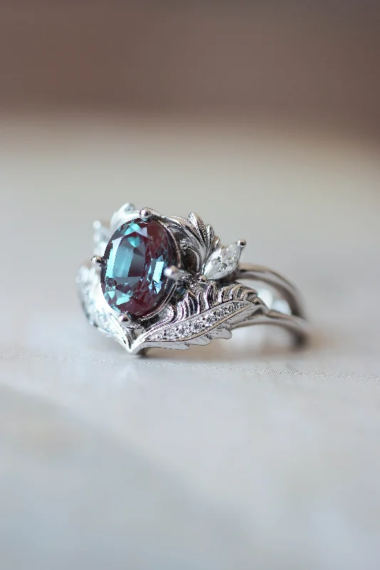 Alexandrite and diamonds engagement ring / Adonis