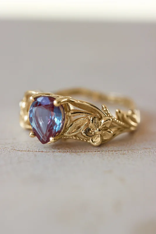 Alexandrite engagement ring, art nouveau ring / Eloise