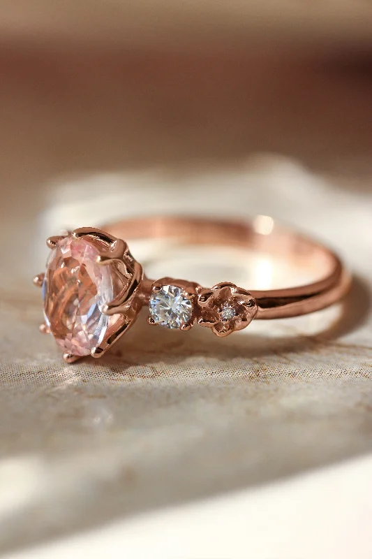 Oval morganite engagement ring / Fiorella