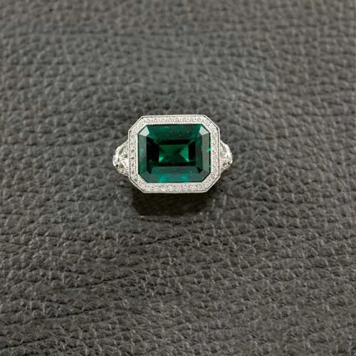 Emerald & Diamond Ring