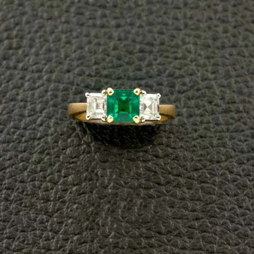 Emerald & Diamond Ring