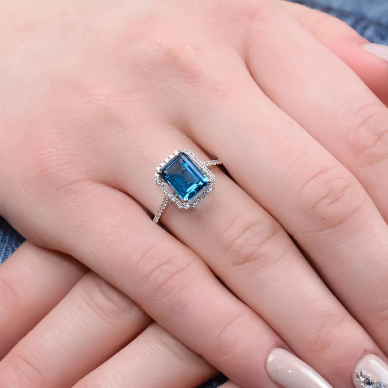 Square Blue Topaz Ring - 925 SILVER