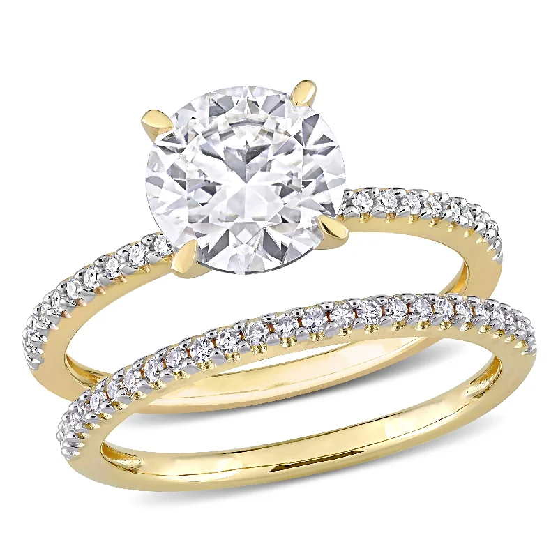 Miadora 1 4/5ct DEW Created Moissanite and 1/4ct TW Diamond Bridal Set in 14k Yellow Gold