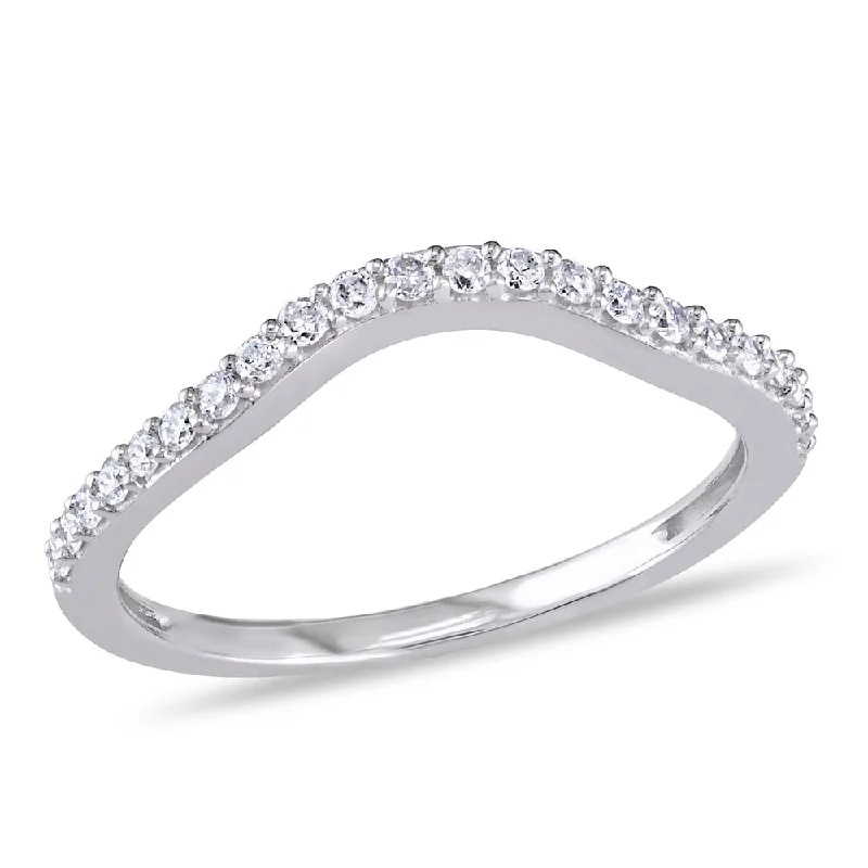 Miadora 10k White Gold 1/5ct TDW Diamond Curved Wedding Band