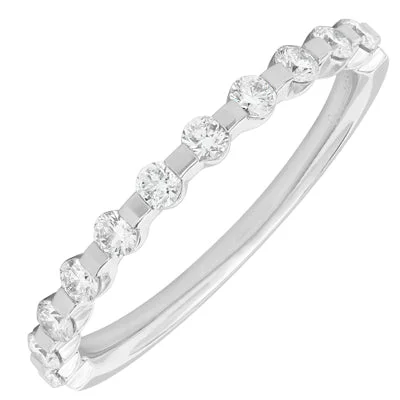 Memoire Precious Prong Diamond Wedding Band in Platinum (1/3ct tw)