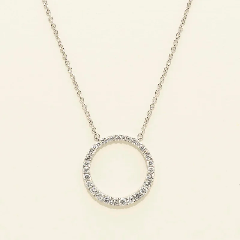 Memoire Graduated Diamond Circle Necklace in 18kt White Gold (1/2ct tw)